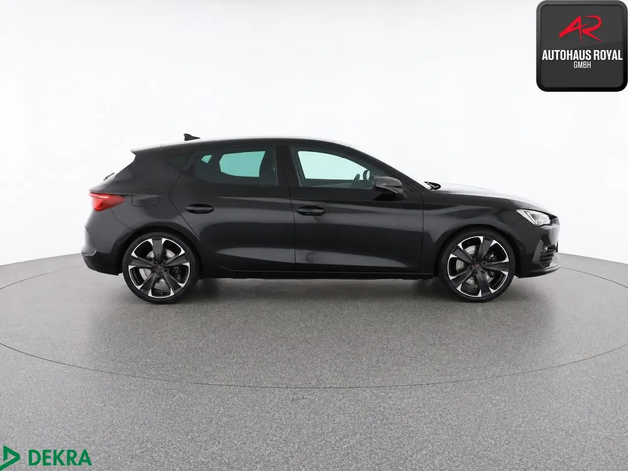 CUPRA Leon 2.0 TSI VZ KAMERA,PARKLENK,ACC,KESSY,PDC — Galería del vehículo 6