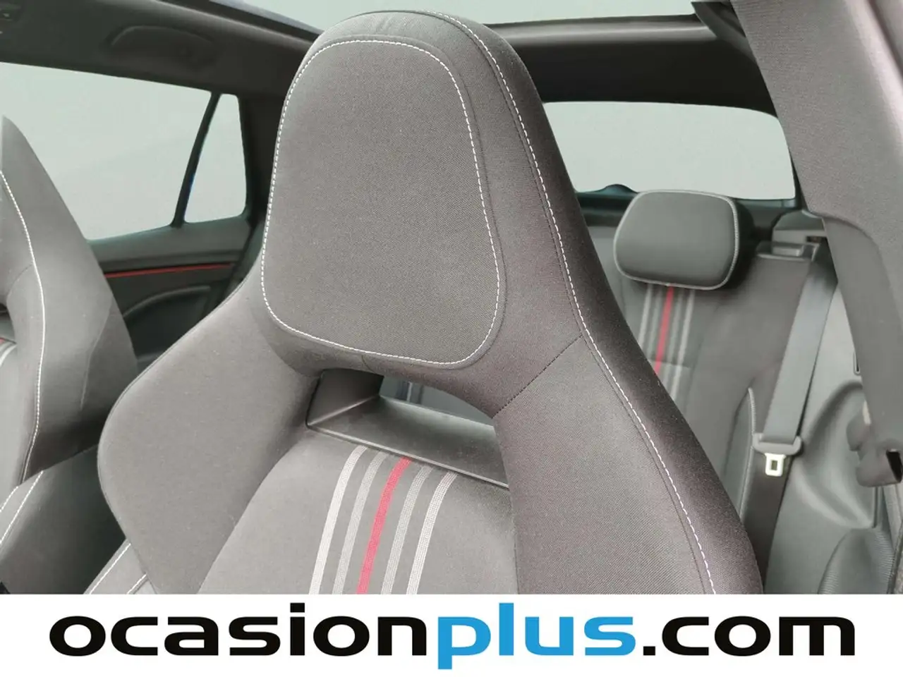Skoda Kamiq 1.5 TSI Monte Carlo DSG7 110kW — معرض صور السيارة 8