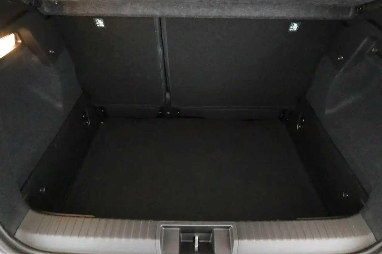 Renault Captur TCe 90 Equilibre LED Klima App SitzHZ PDC — معرض صور السيارة 10