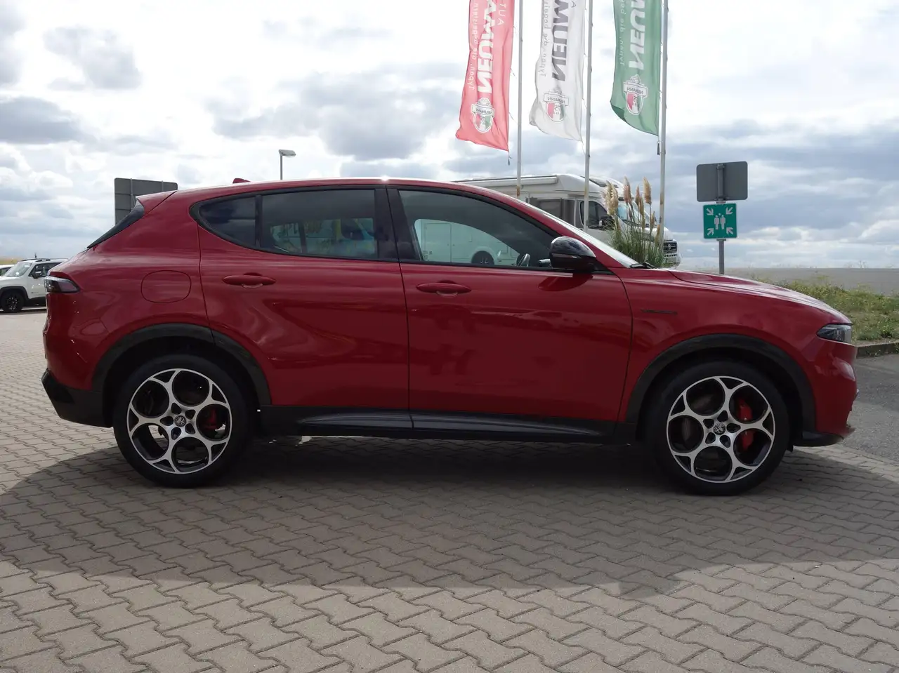 Alfa Romeo Tonale Veloce *Winterpaket/PDC/RFK/Garantie bis 03.2028* — معرض صور السيارة 3