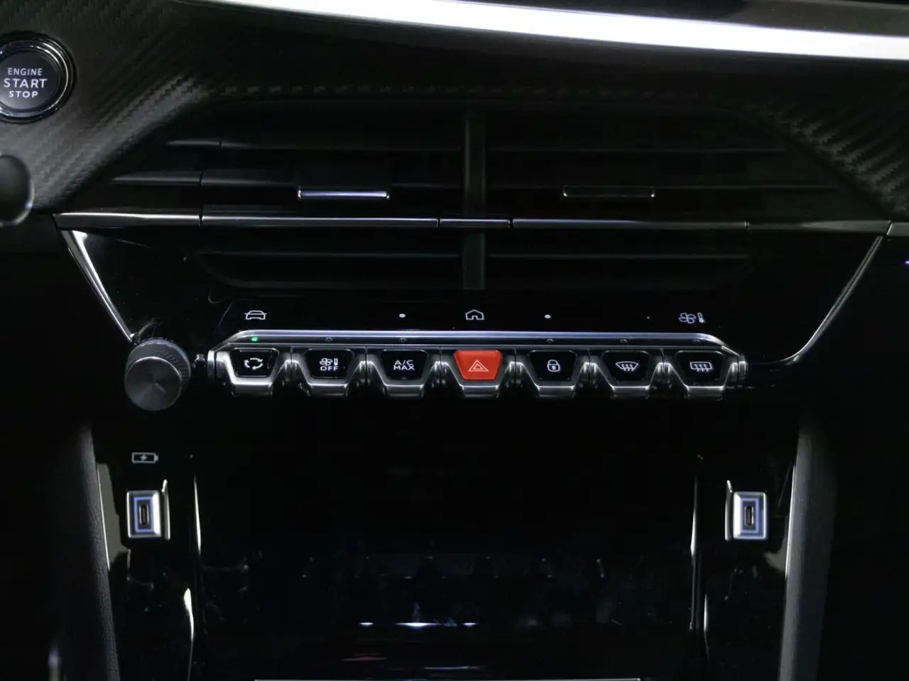 Peugeot 2008 1.2 PureTech S&S GT EAT8 130 — معرض صور السيارة 18