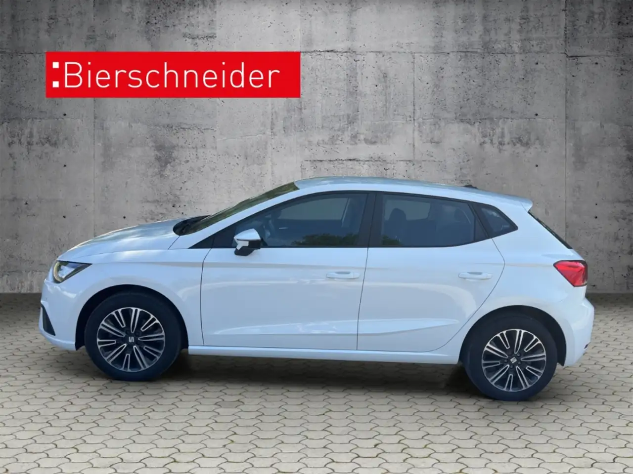 SEAT Ibiza 1.0 TSI Style Edition KAMERA FULL LINK LED SHZ DAB — Galerie du véhicule 4