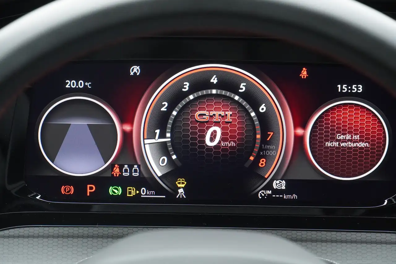 Volkswagen Golf VIII 2.0 GTI LED Sitzheizung Kamera — Galería del vehículo 18