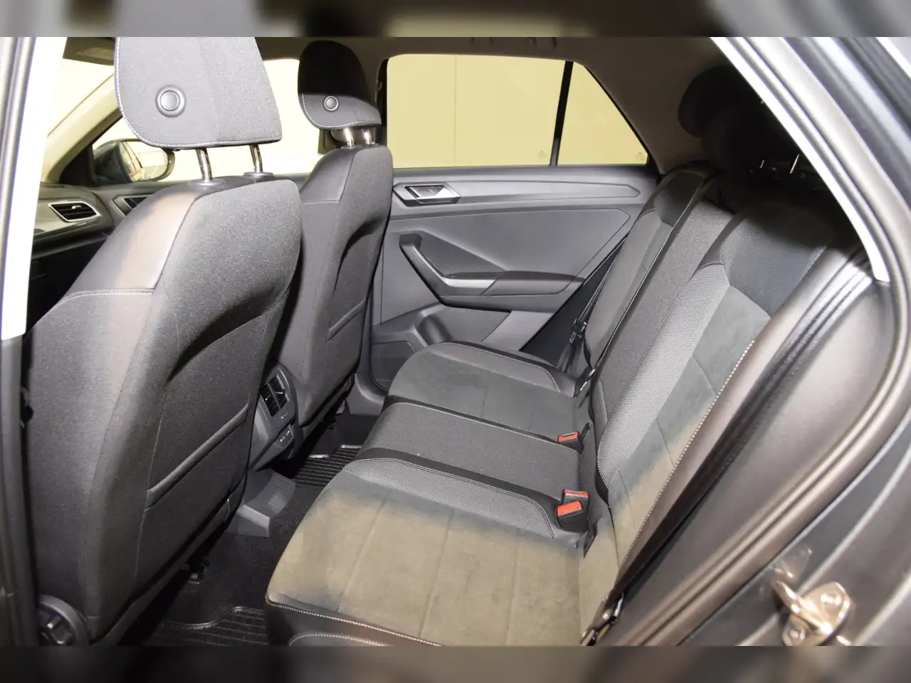 Volkswagen T-Roc TSI Style — Galería del vehículo 9