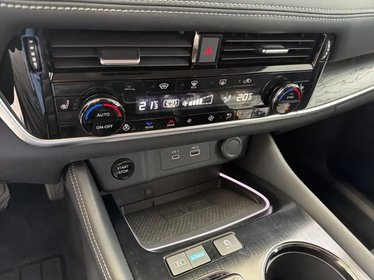 Nissan X-Trail X-TRAIL E-POWER E-4ORCE TEKNA LEDER+VOLL LED+360GR — Vehicle gallery 13