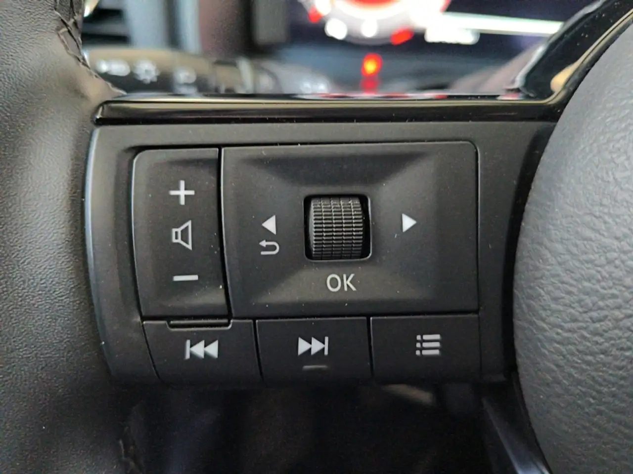 Nissan Qashqai 1.3 DIG-T mHEV 12V N-Connecta 4x2 103kW — معرض صور السيارة 22