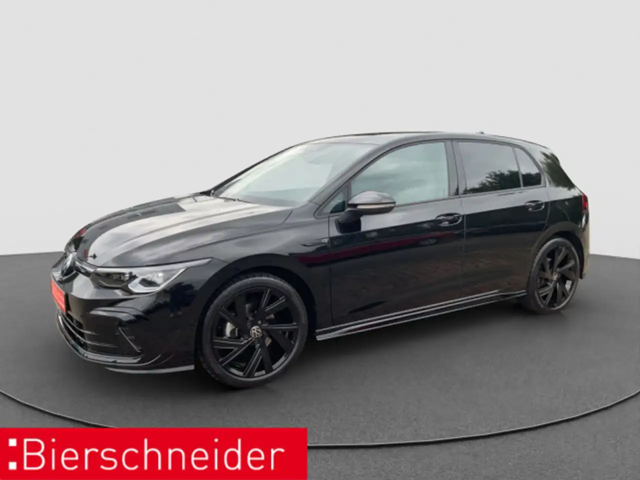 Volkswagen Golf 8 1.5 eTSI DSG R-Line Black AHK MATRIX CAM — Schwäbisch Gmünd