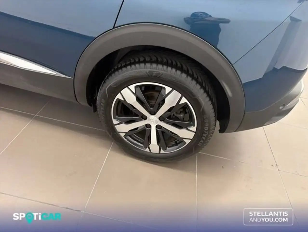 Peugeot 3008 1.2 PureTech 96KW S&S EAT8 Allure Pack — معرض صور السيارة 11