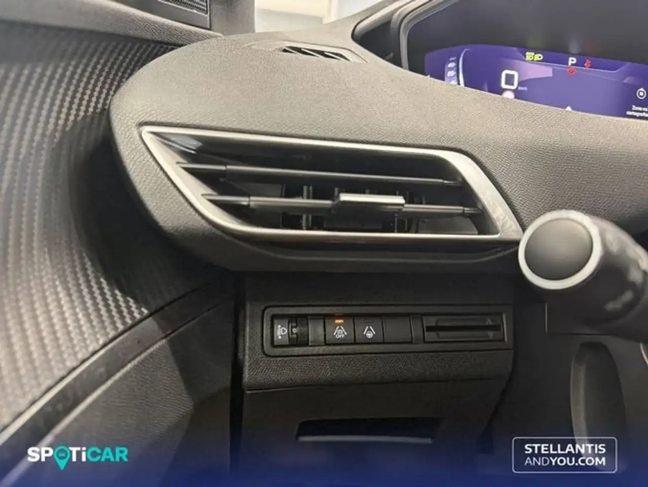 Peugeot 3008 1.2 PureTech 96KW S&S EAT8 Allure Pack — معرض صور السيارة 18