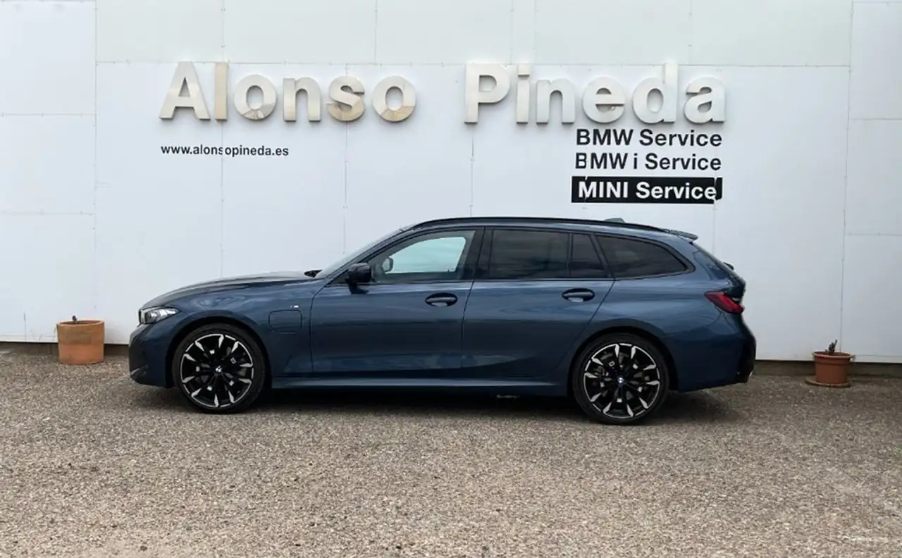 BMW 330 e xDrive M Sport — Galería del vehículo 2