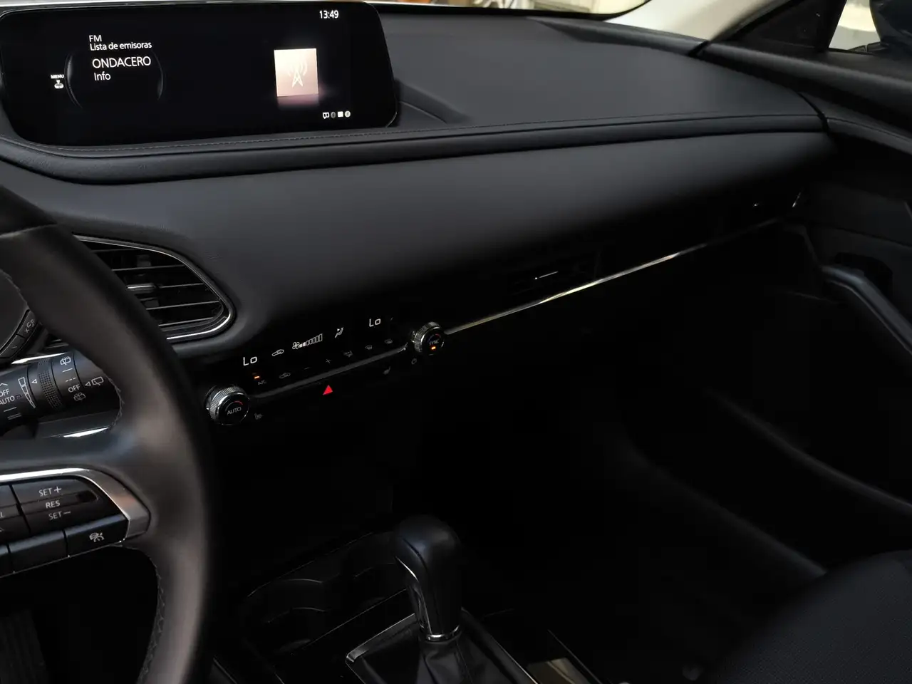 Mazda CX-30 2.0 Skyactiv-X Zenith 2WD Aut 137kW — معرض صور السيارة 11