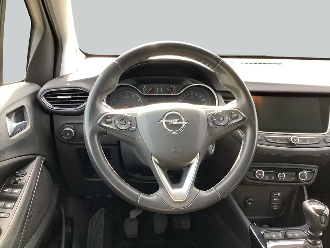 Opel Crossland Crossland 1.2 Elegance — معرض صور السيارة 16