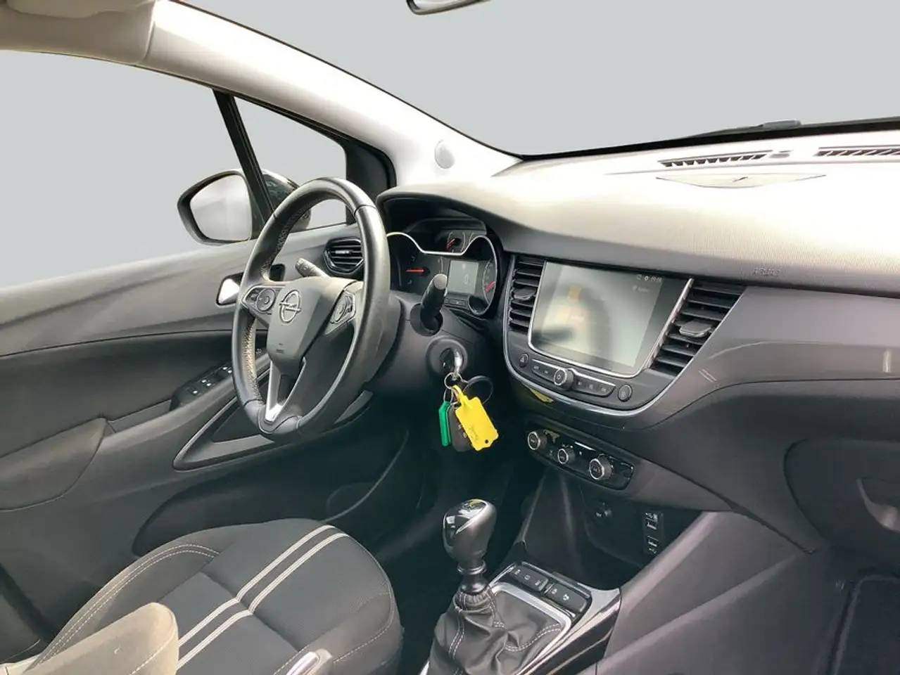 Opel Crossland Crossland 1.2 Elegance — معرض صور السيارة 15