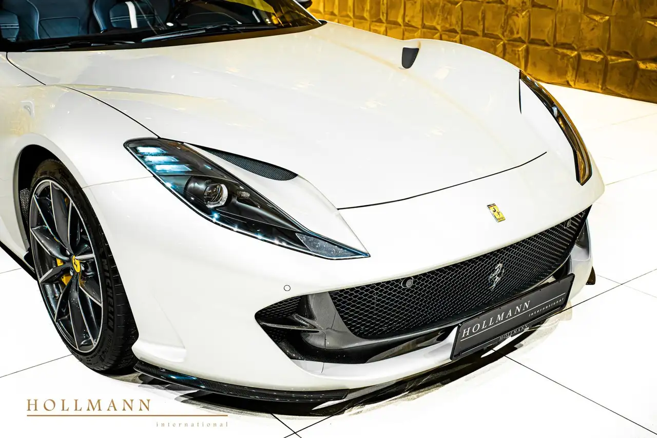Ferrari 812 GTS + LIFT + CARBON + HIFI + DAYTONA SEATS — Galería del vehículo 22