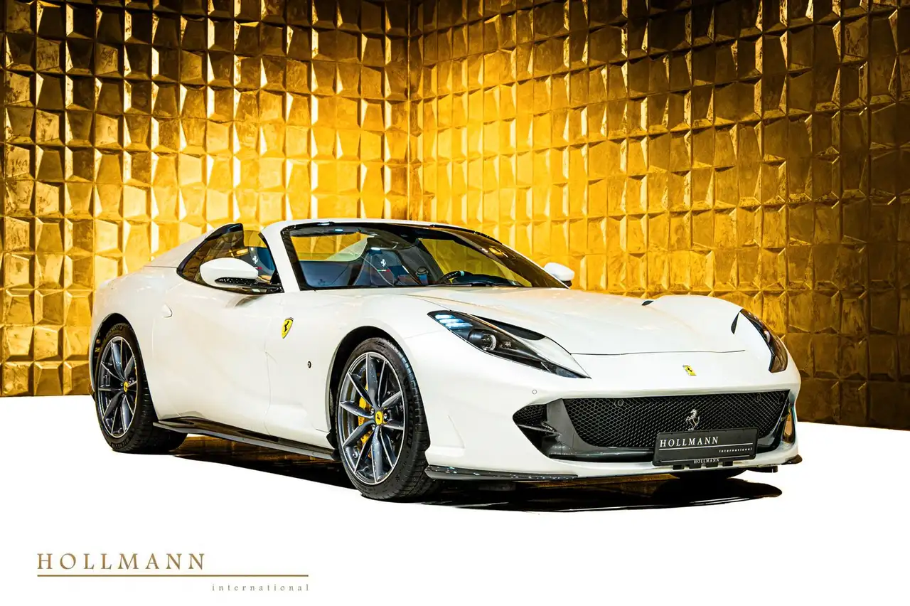 Ferrari 812 GTS + LIFT + CARBON + HIFI + DAYTONA SEATS — Stuhr