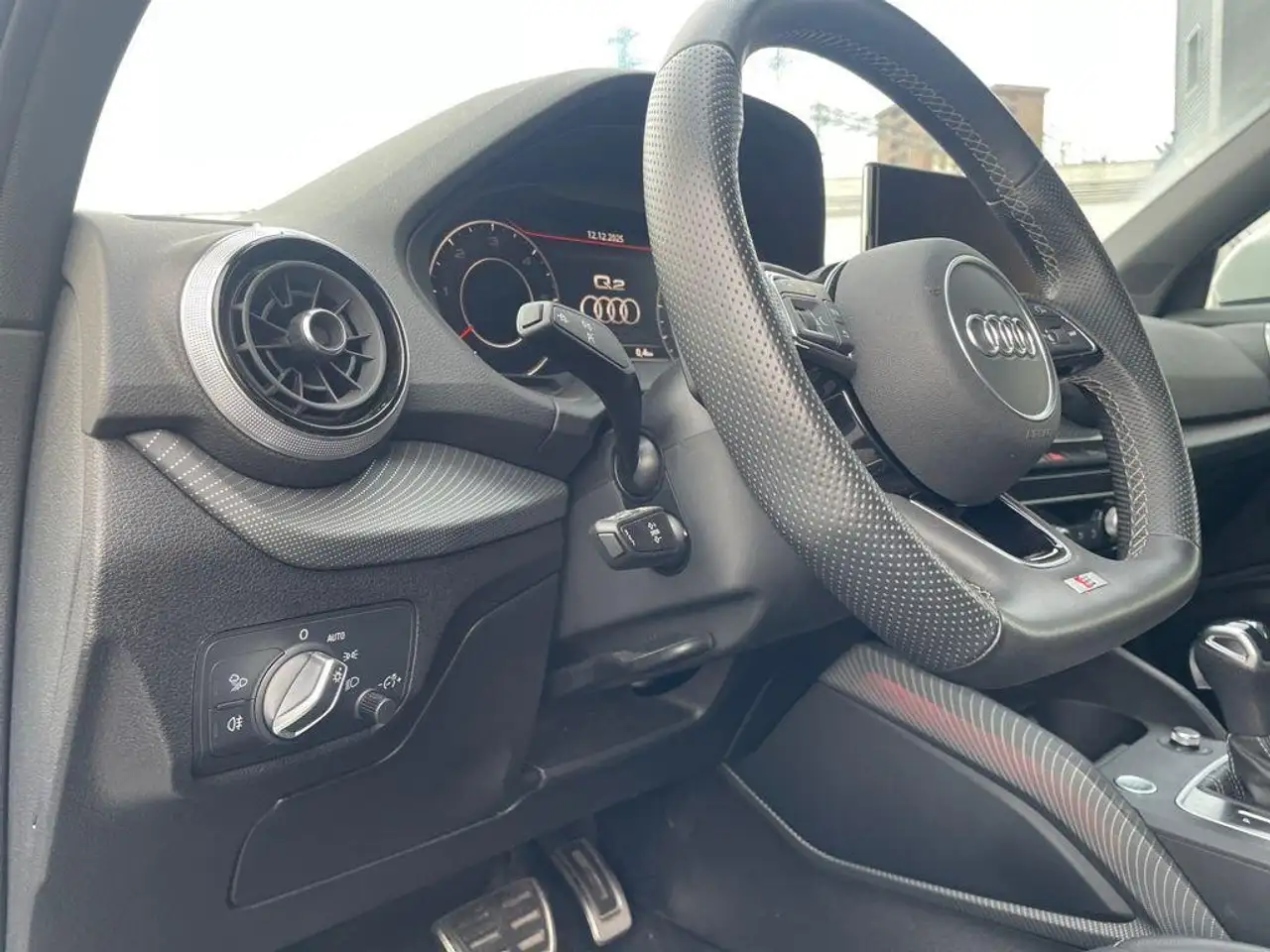 Audi Q2 35 TDI Adrenalin S tronic 110kW — Galerie du véhicule 10