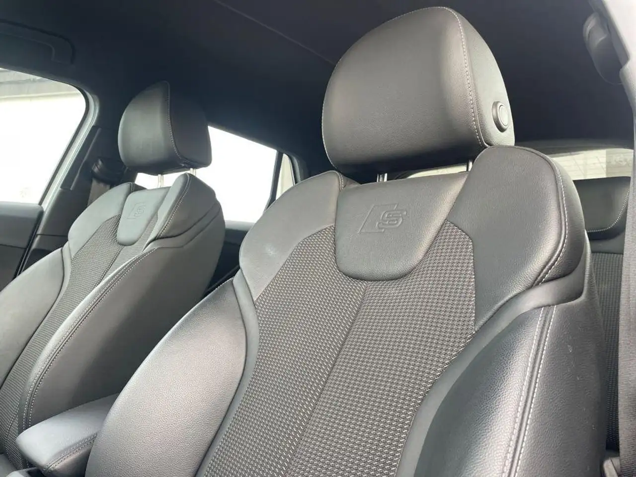 Audi Q2 35 TDI Adrenalin S tronic 110kW — Galerie du véhicule 11