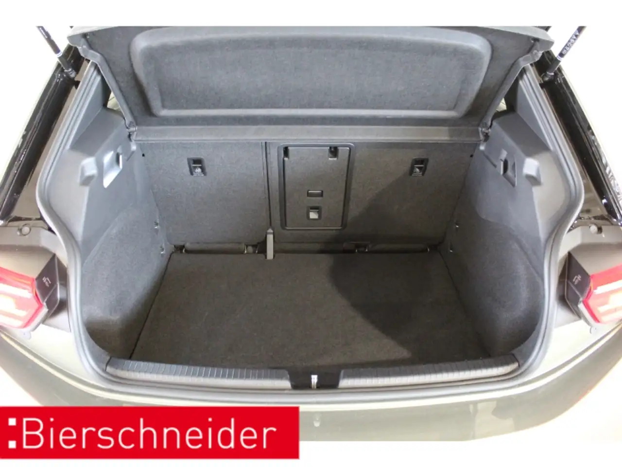 Volkswagen ID.3 Pro 19 AHK MATRIX Wär.PU — معرض صور السيارة 14