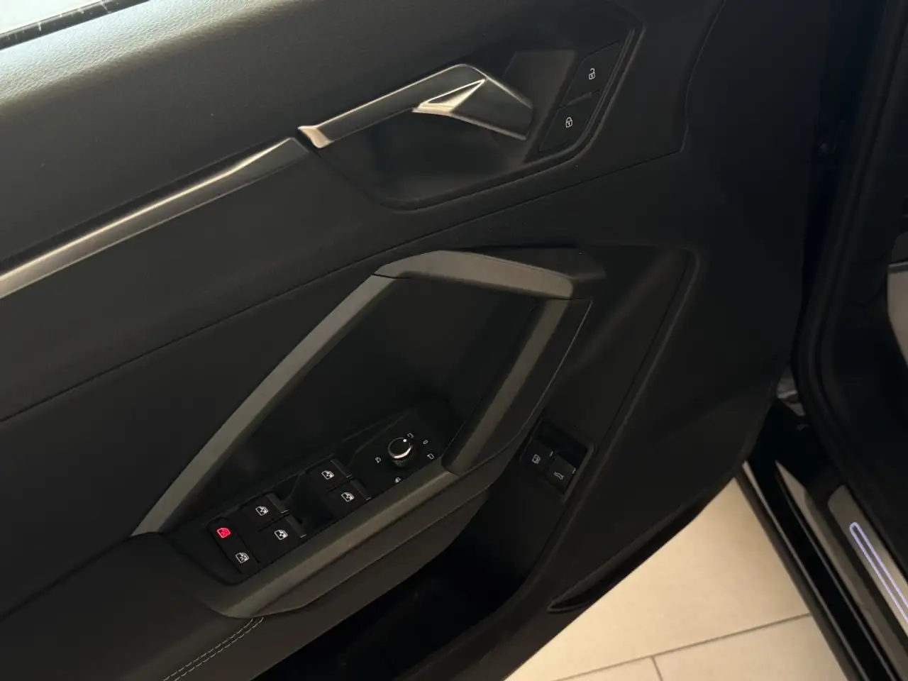 Audi Q3 45 TFSIe S line S-tronic — Galerie du véhicule 9