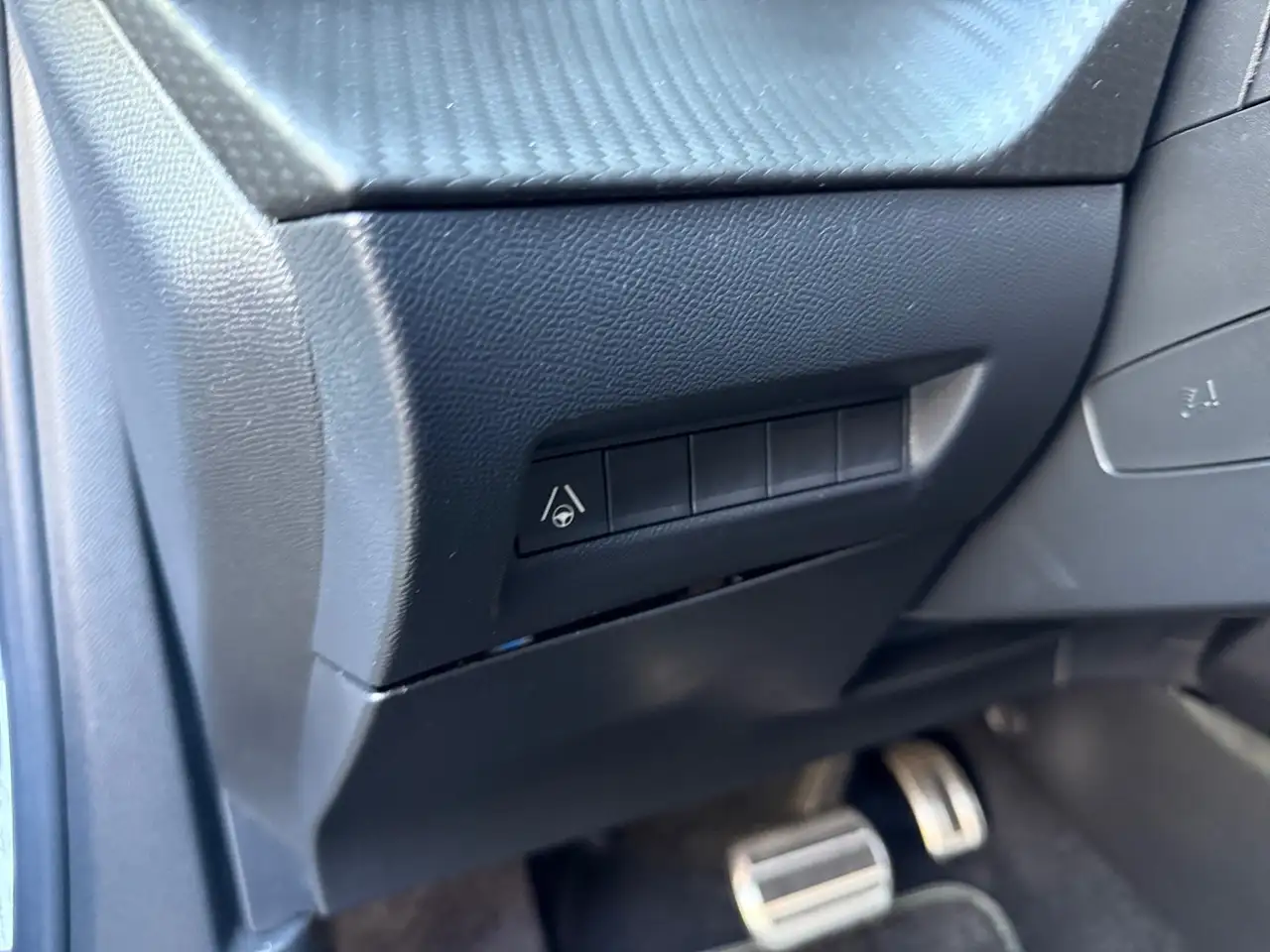 Peugeot 2008 1.2 PureTech 130 GT ACC KeyLess LED Navi — Vehicle gallery 7