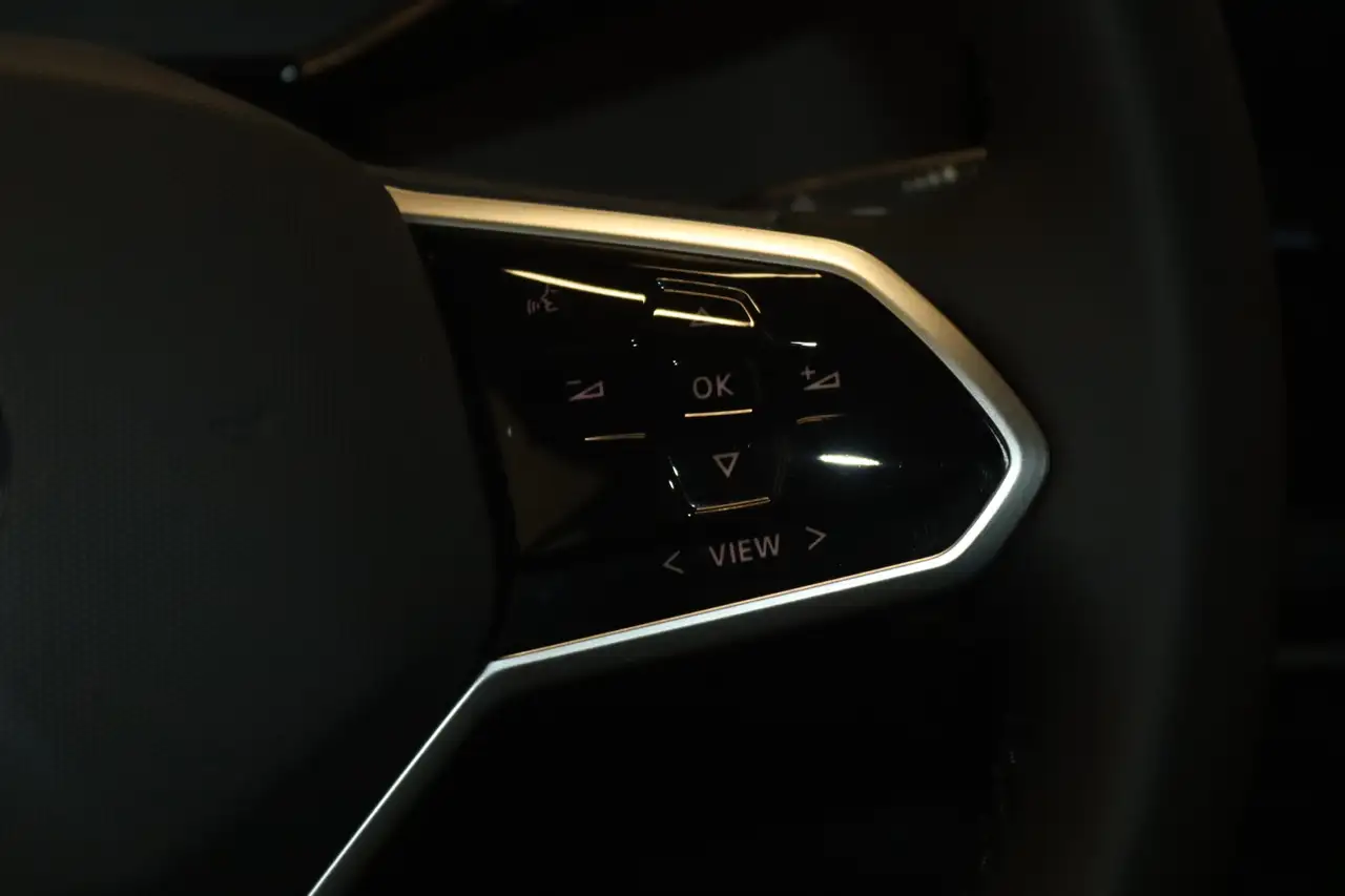 Volkswagen ID.3 Pro 150 kW 62 kw h-LED-CCS-PDC-AMBIENTE- — Galería del vehículo 14