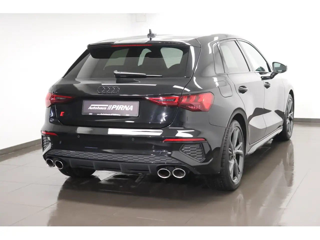 Audi S3 quattro 2.0 TFSI Sportback #LED #NAVI — Vehicle gallery 6