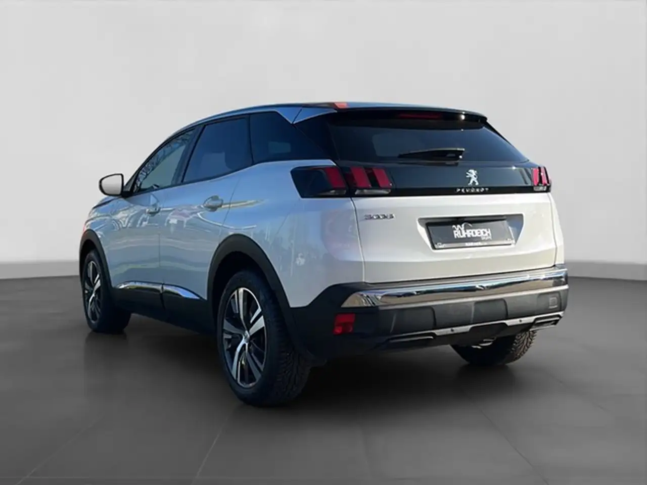 Peugeot 3008 (07.2016->) Hybrid 136 Allure Pack — Vehicle gallery 2