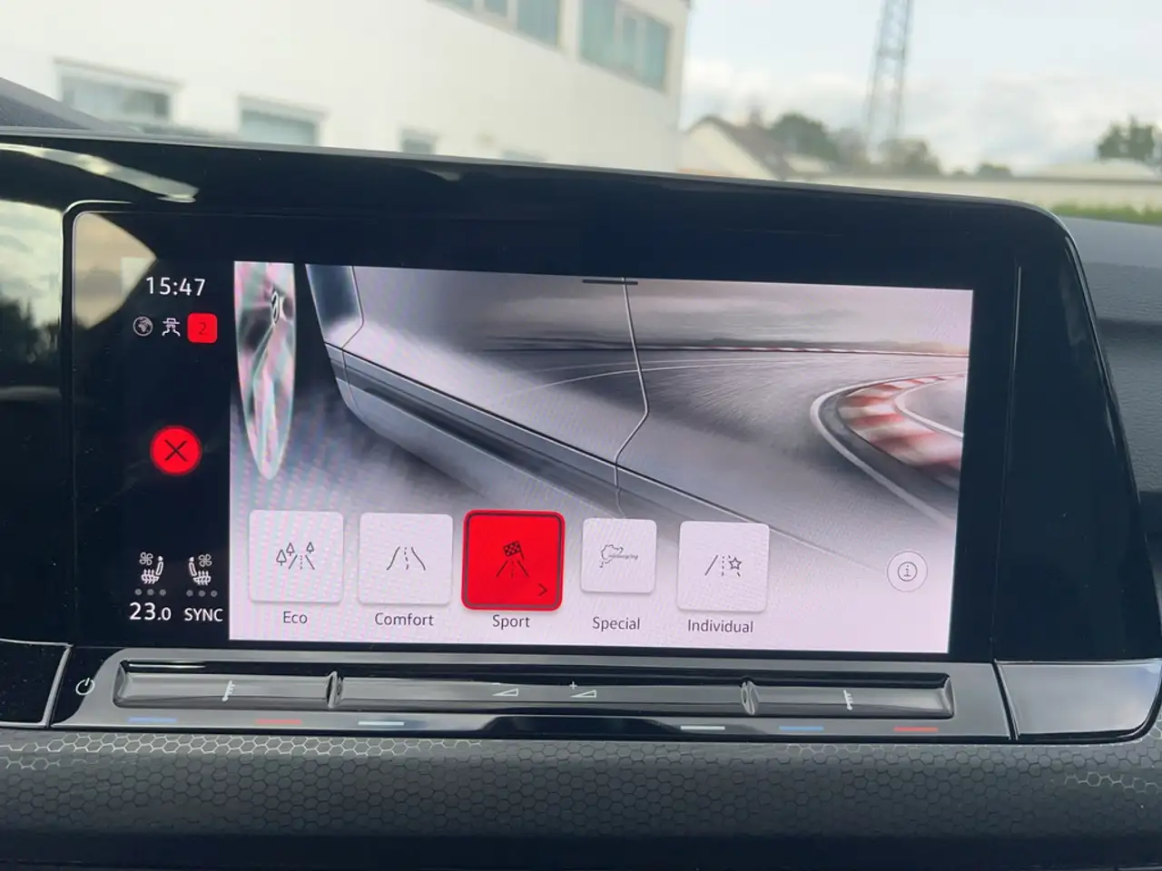 Volkswagen Golf VIII 2.0 TSI GTI Clubsport HUD NAVI PANO — معرض صور السيارة 24