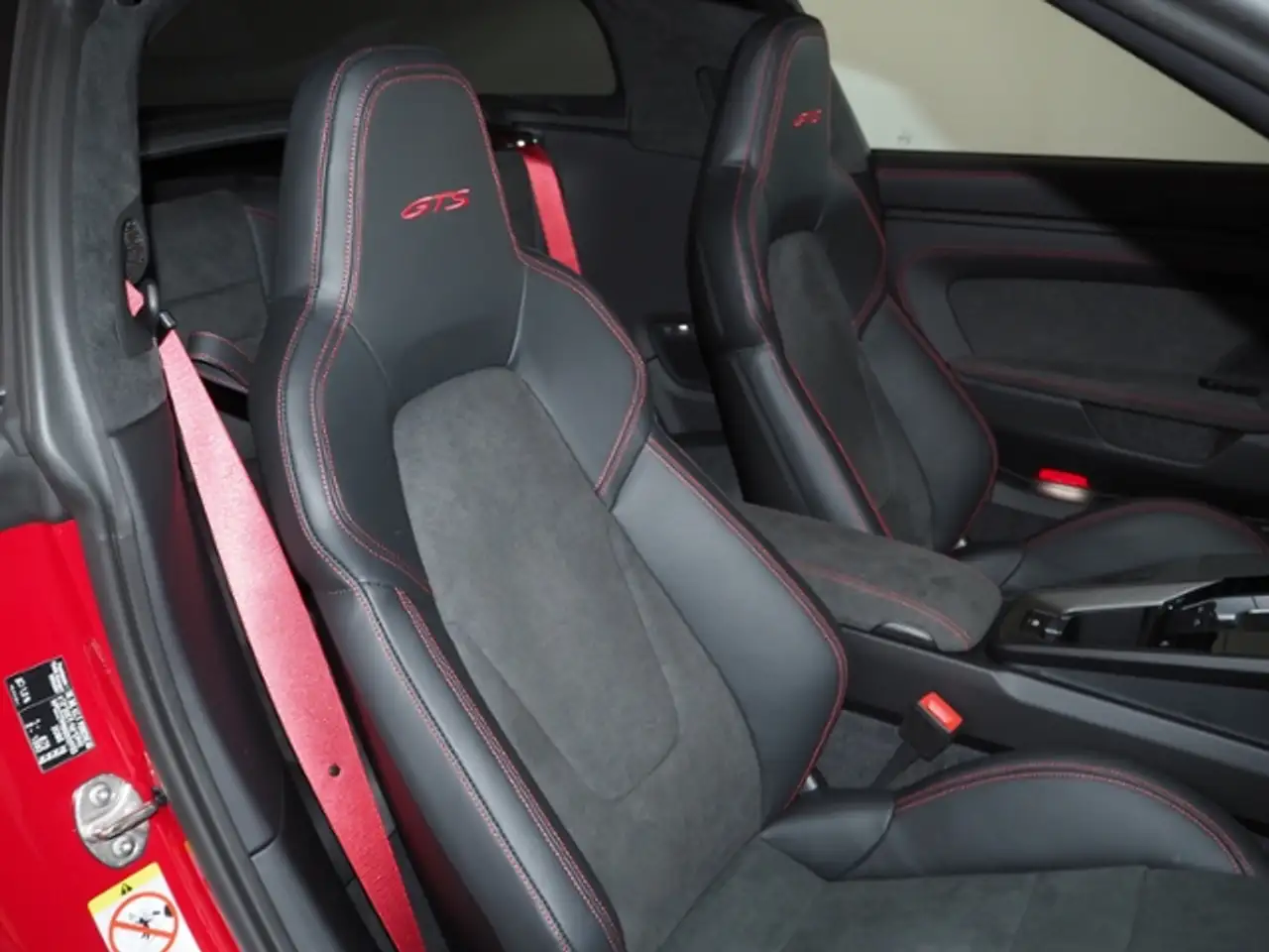 Porsche 992 GTS Targa 992 — معرض صور السيارة 15