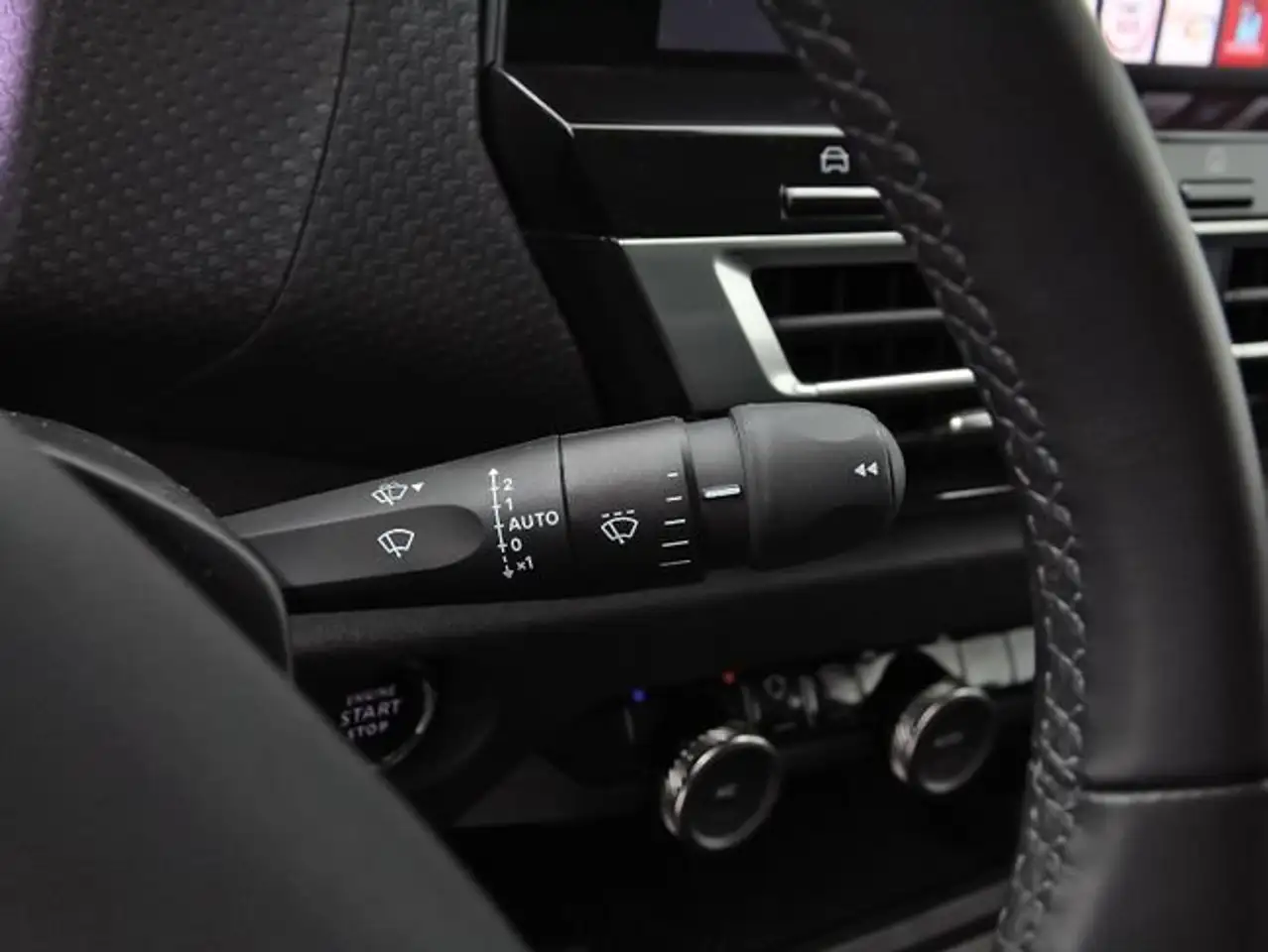 Citroen C4 ë- eléctrico 115kW 54kWh Max — Vehicle gallery 16