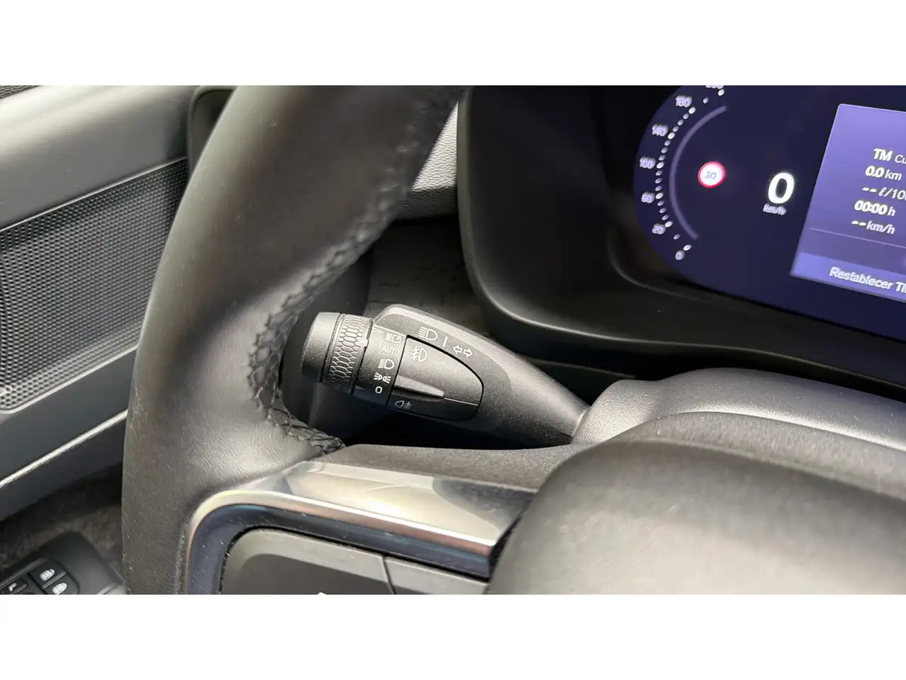 Volvo XC40 B3 Essential Aut. — Galería del vehículo 18