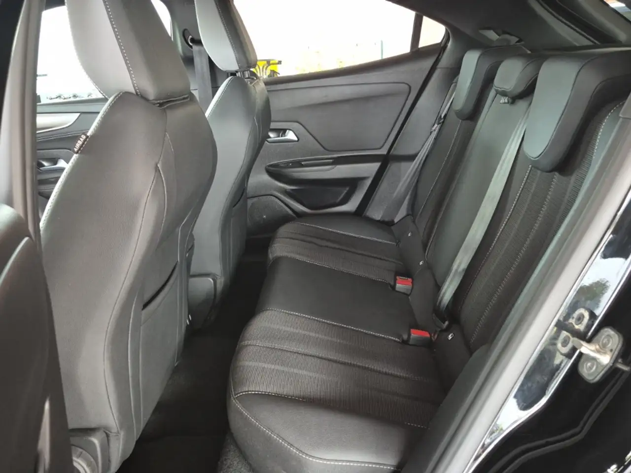 Opel Mokka GS Line Shz Navi Kamera PDC v+h — معرض صور السيارة 14