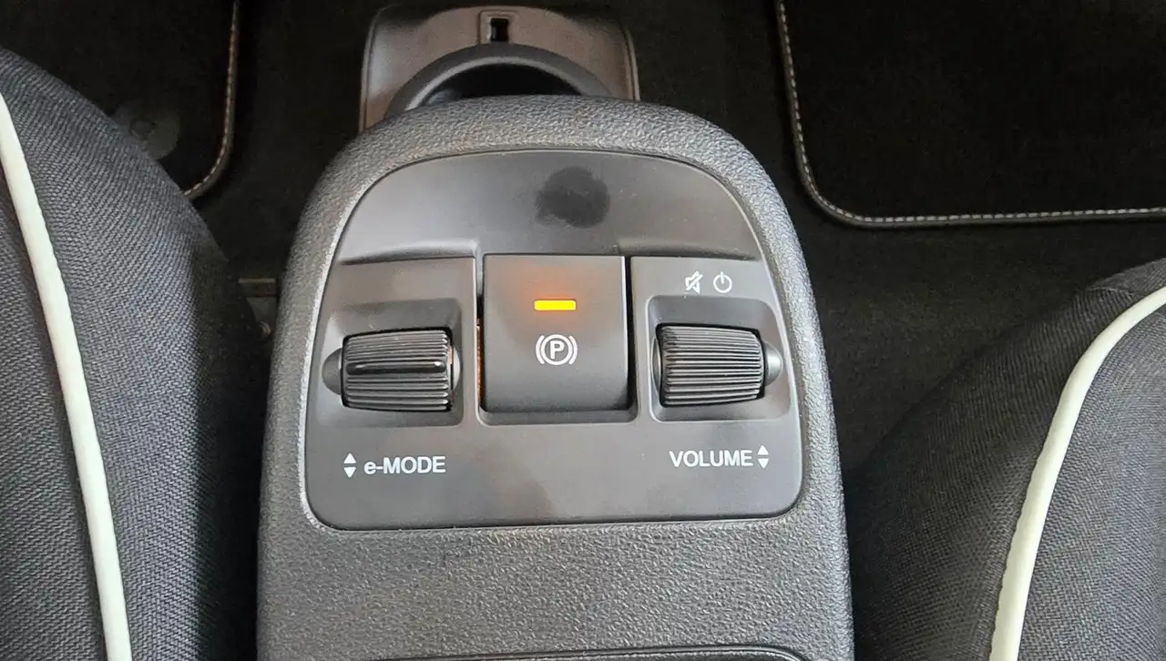 Fiat 500e - 42 kWh - Android Auto - Alus — Vehicle gallery 12