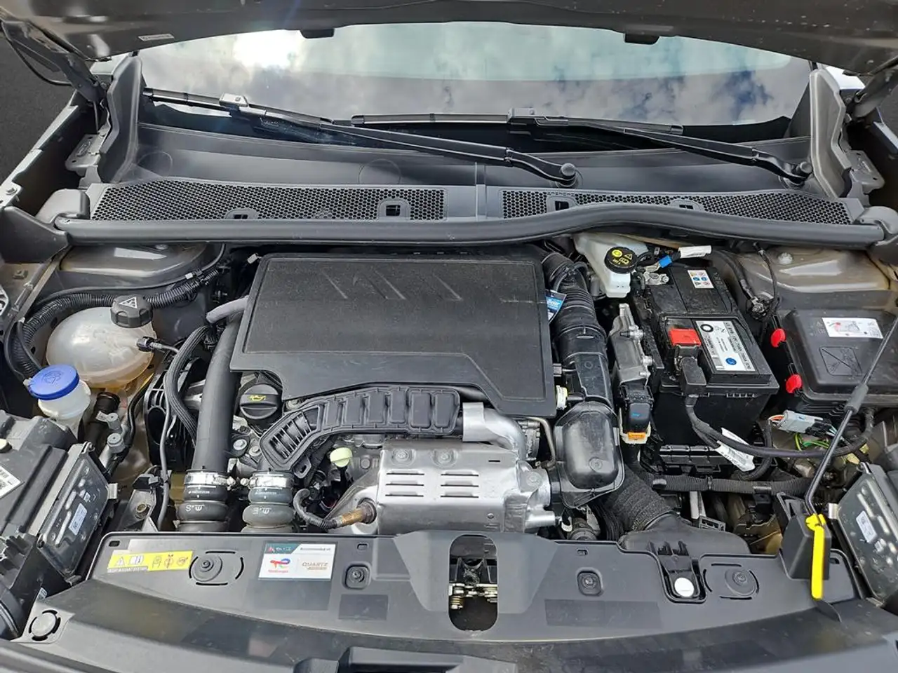 Peugeot 2008 Neuer 2008 GT PureTech 130 EAT8 — Vehicle gallery 7