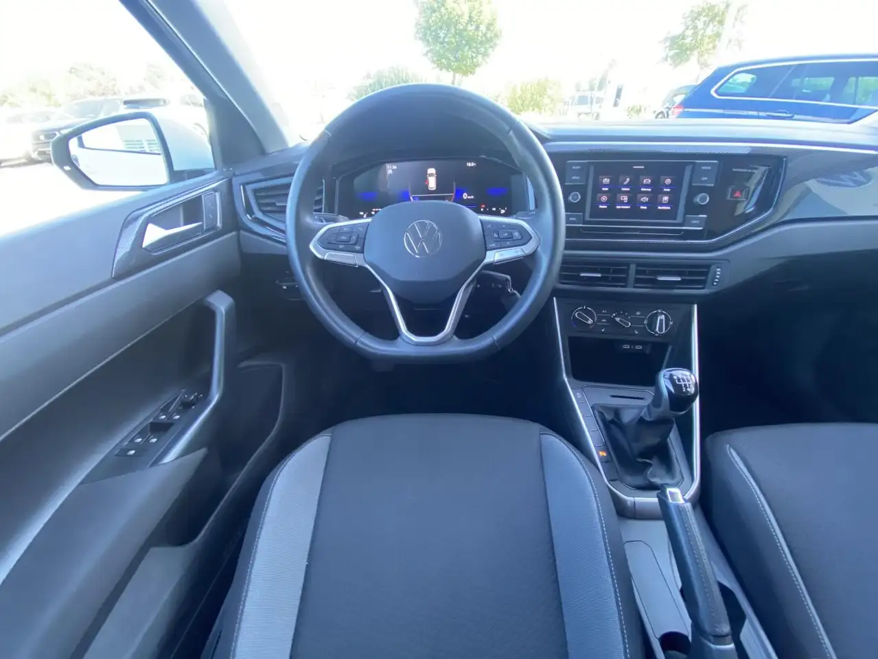 Volkswagen Polo 1.0 MPI APP-CONNECT+VIRTUAL-COCKPIT+LED+DAB — معرض صور السيارة 13
