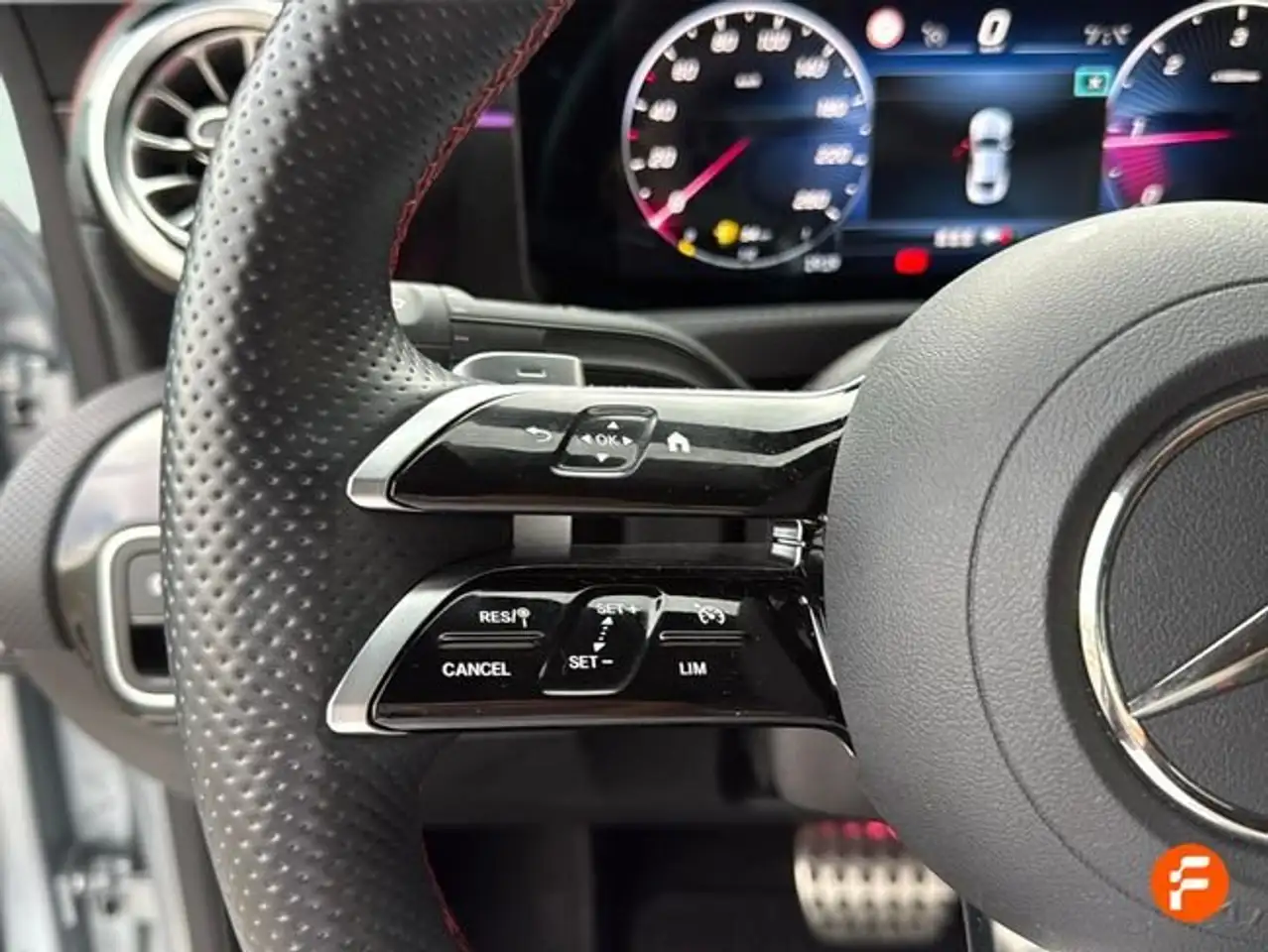 Mercedes-Benz CLA 220 220d — Galería del vehículo 14
