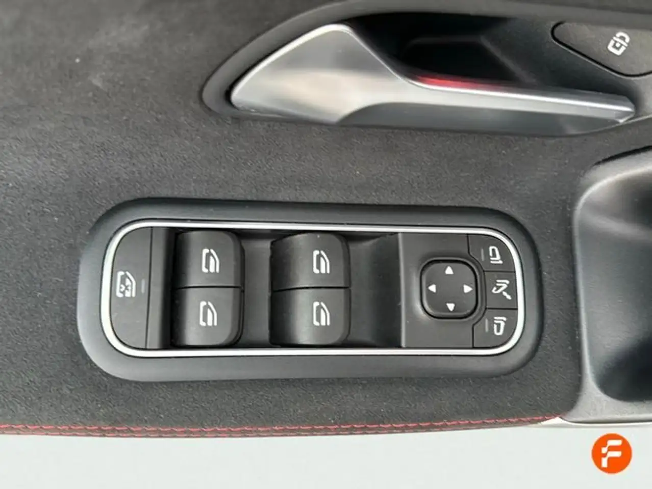 Mercedes-Benz CLA 220 220d — Galería del vehículo 19