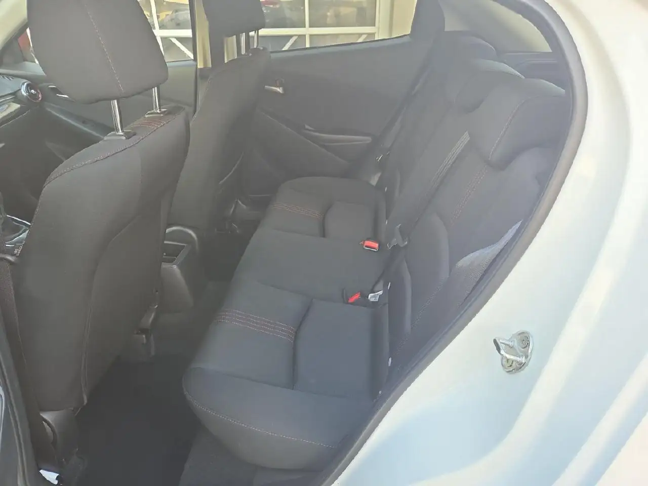 Mazda 2 Homura,LED,KAMERA,TEMPO,CARPLAY,DAB,TOTWINKEL,SPUR — Vehicle gallery 11