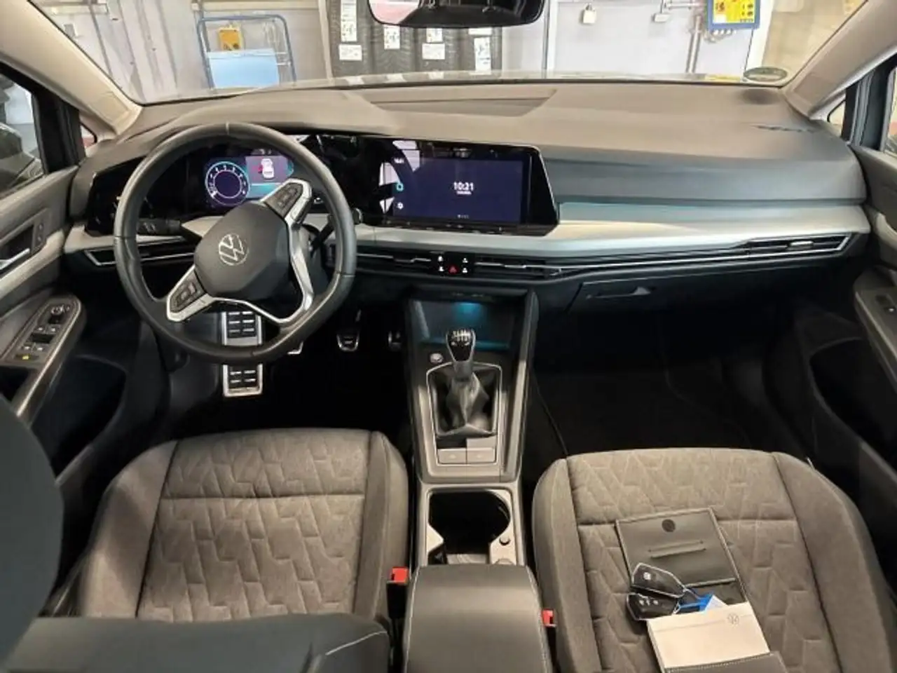 Volkswagen Golf VIII 1.5 TSI Move Navi LED DigCockpit PDC S — Galerie du véhicule 4