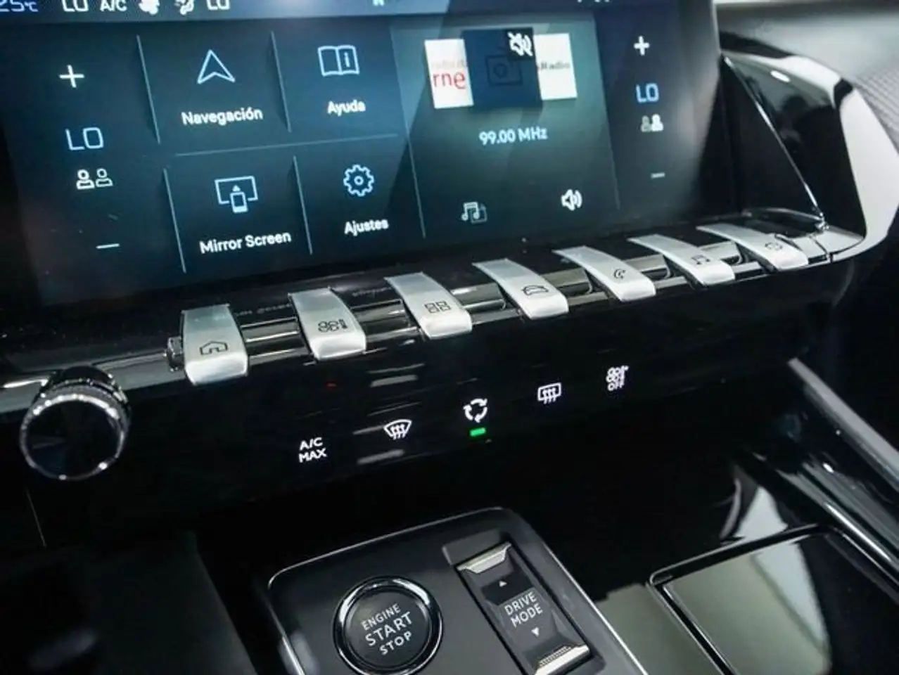 Peugeot 508 1.2 PureTech S&S Allure EAT8 130 — Vehicle gallery 32
