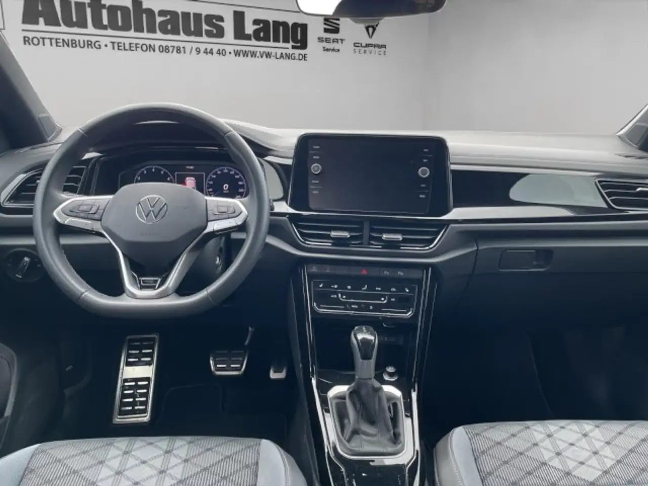 Volkswagen T-Roc 1.5 TSI DSG R-Line Standh Black Style Rear 8-fach — معرض صور السيارة 12