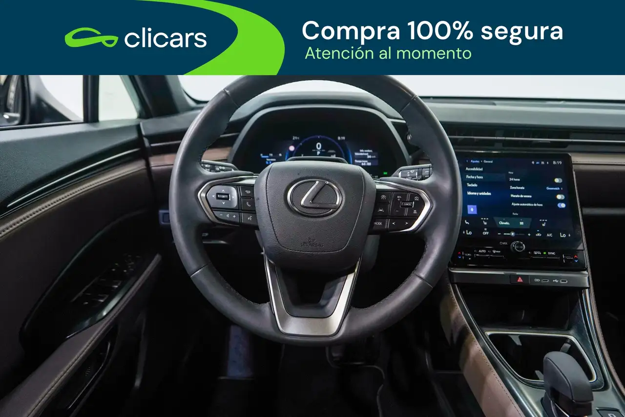 Lexus LBX Elegant — معرض صور السيارة 21