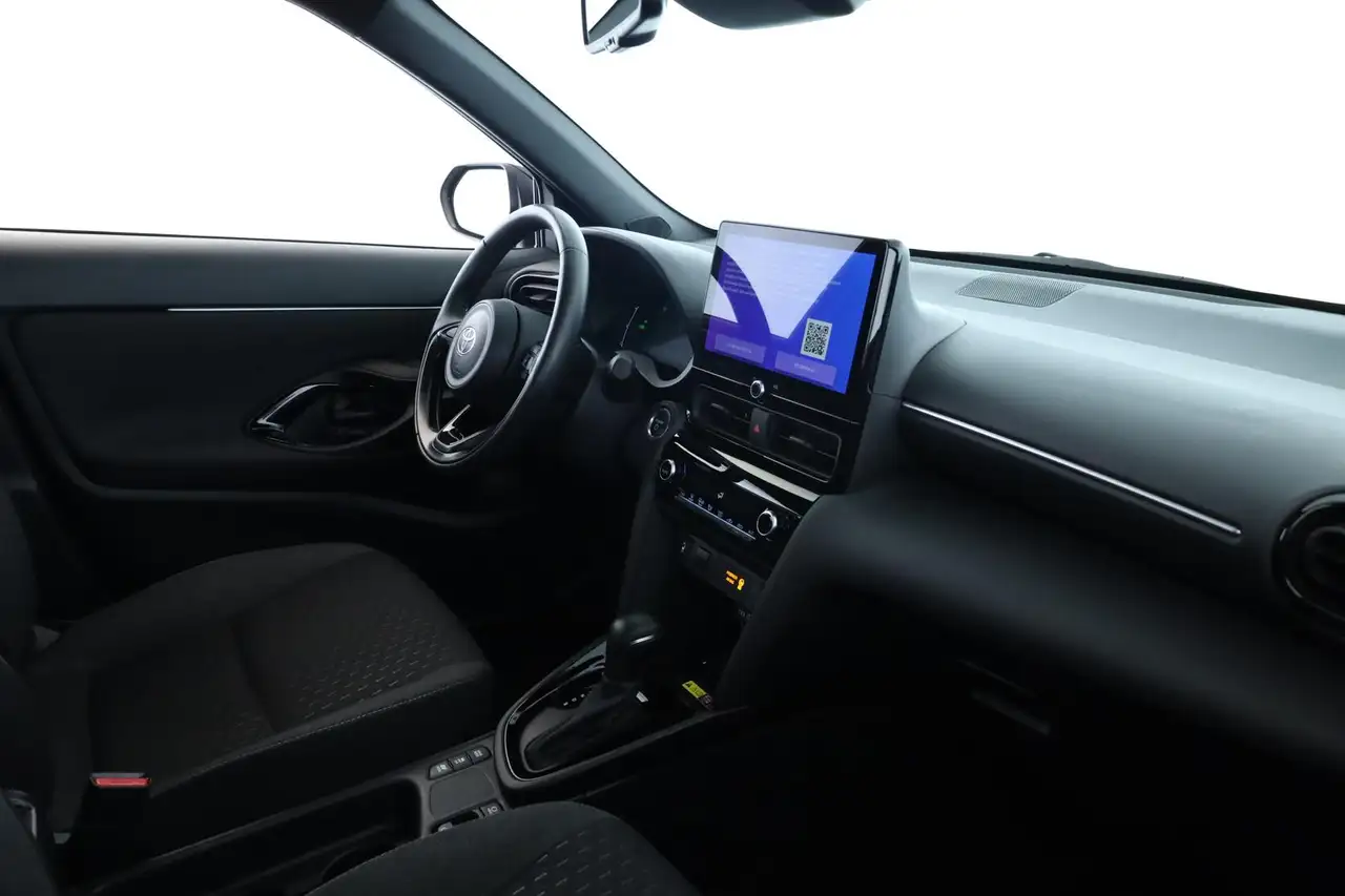 Toyota Yaris Cross CVT Team D LED Navi SHZ iACC Kam 17" — معرض صور السيارة 7