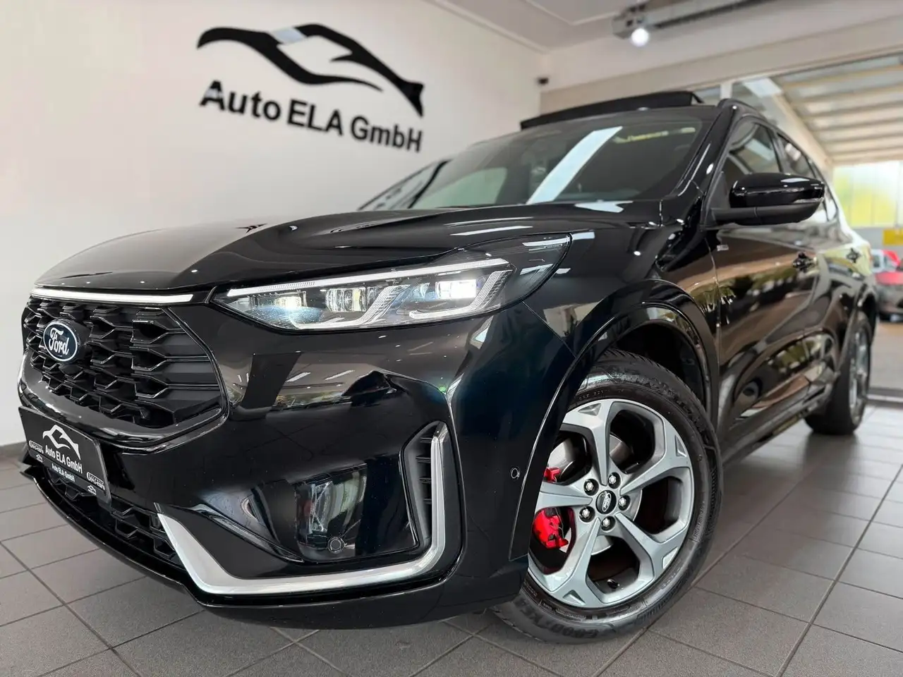 Ford Kuga 1.5 ST-Line X Automatik Pano|AHK|1.Hand — Galerie du véhicule 4