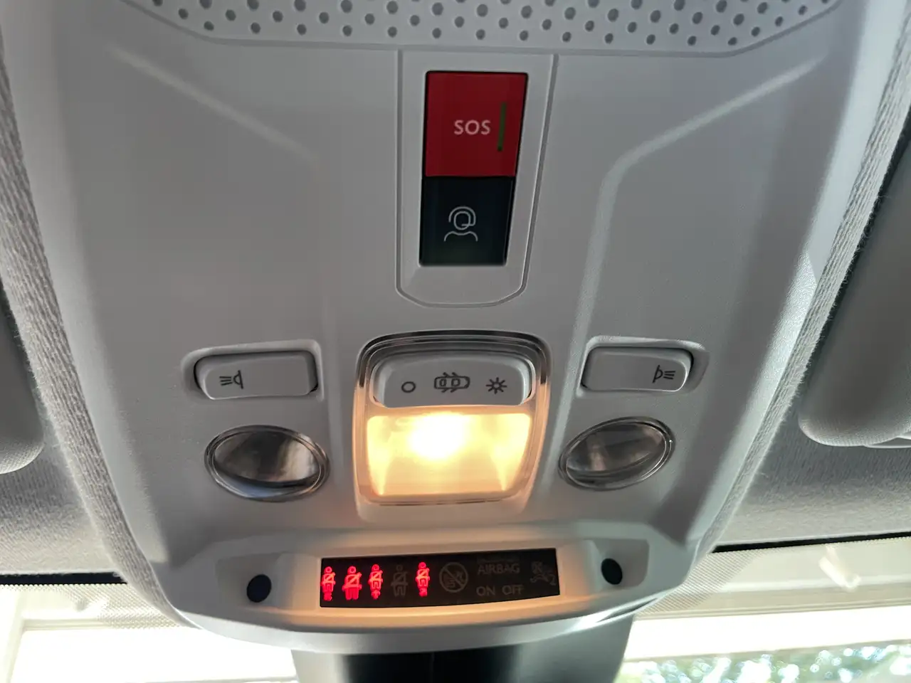 Opel Corsa Edition PDC Spurhalteassistent Andorid Auto Carplay — Galería del vehículo 15