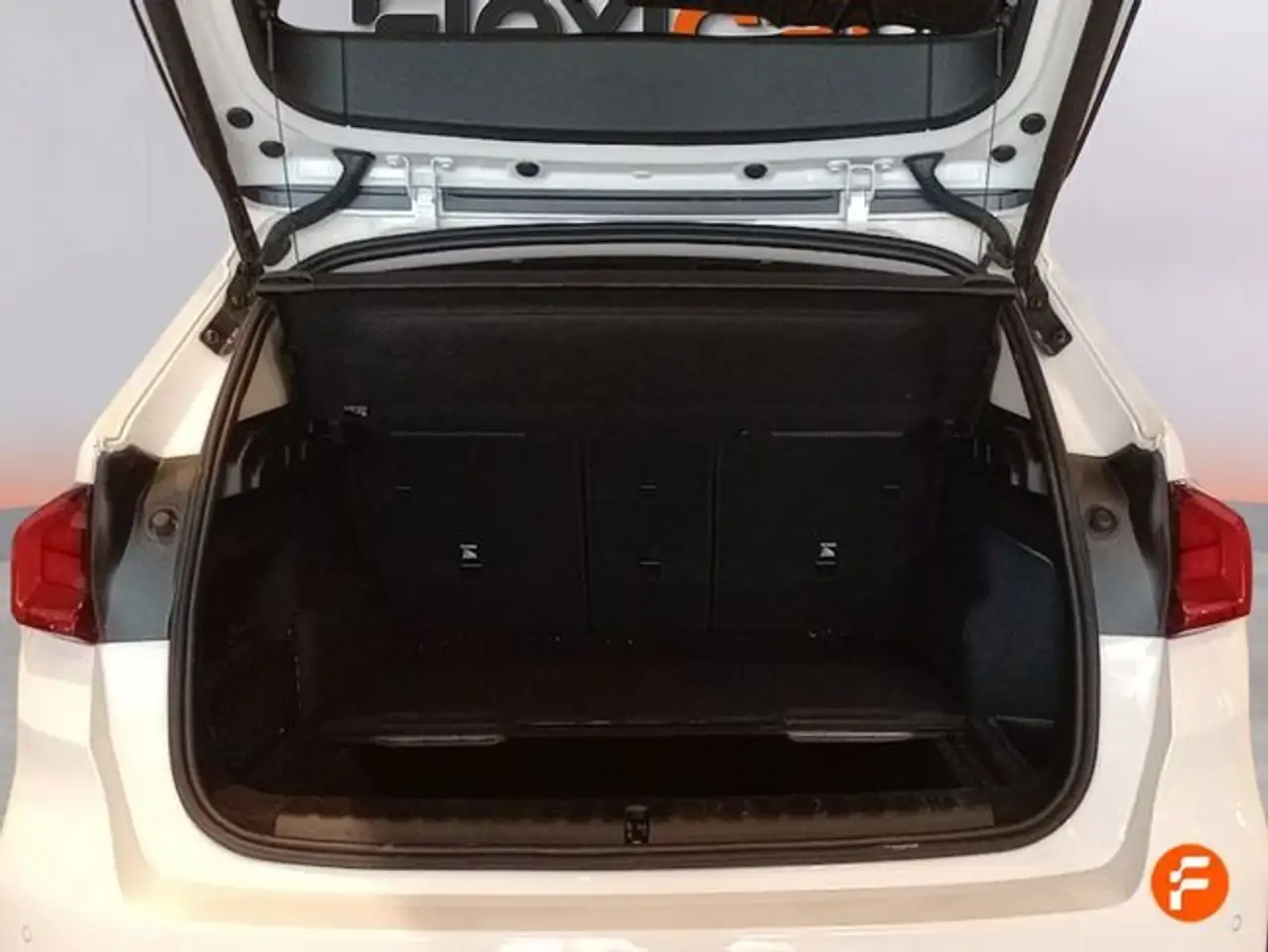BMW X1 sDrive 18dA — Vehicle gallery 28