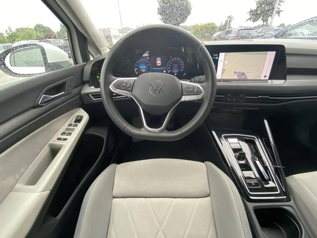 Volkswagen Golf 1.5 eTSI DSG Style 18"+APP-CONNECT+ACTIVE-I — معرض صور السيارة 13