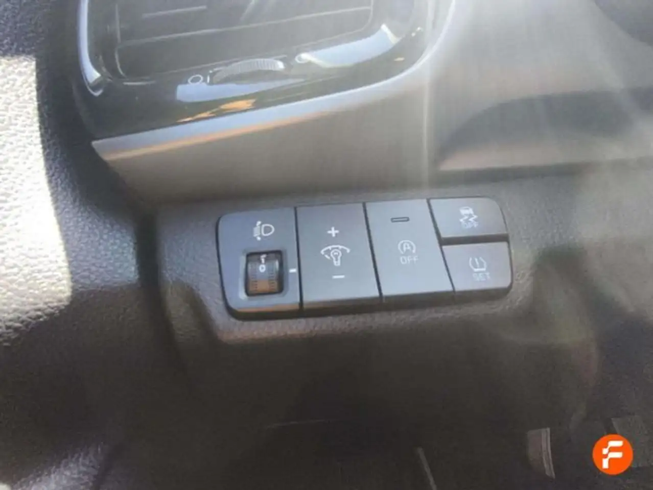Kia Stonic 1.0 T-GDi 74kW (100CV) MHEV MT Drive — Galería del vehículo 18