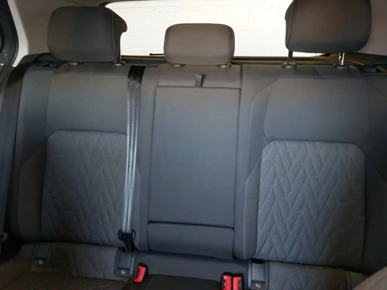 Volkswagen Golf VIII Life 1,5l TSI 116 PS 6-Gang — معرض صور السيارة 10