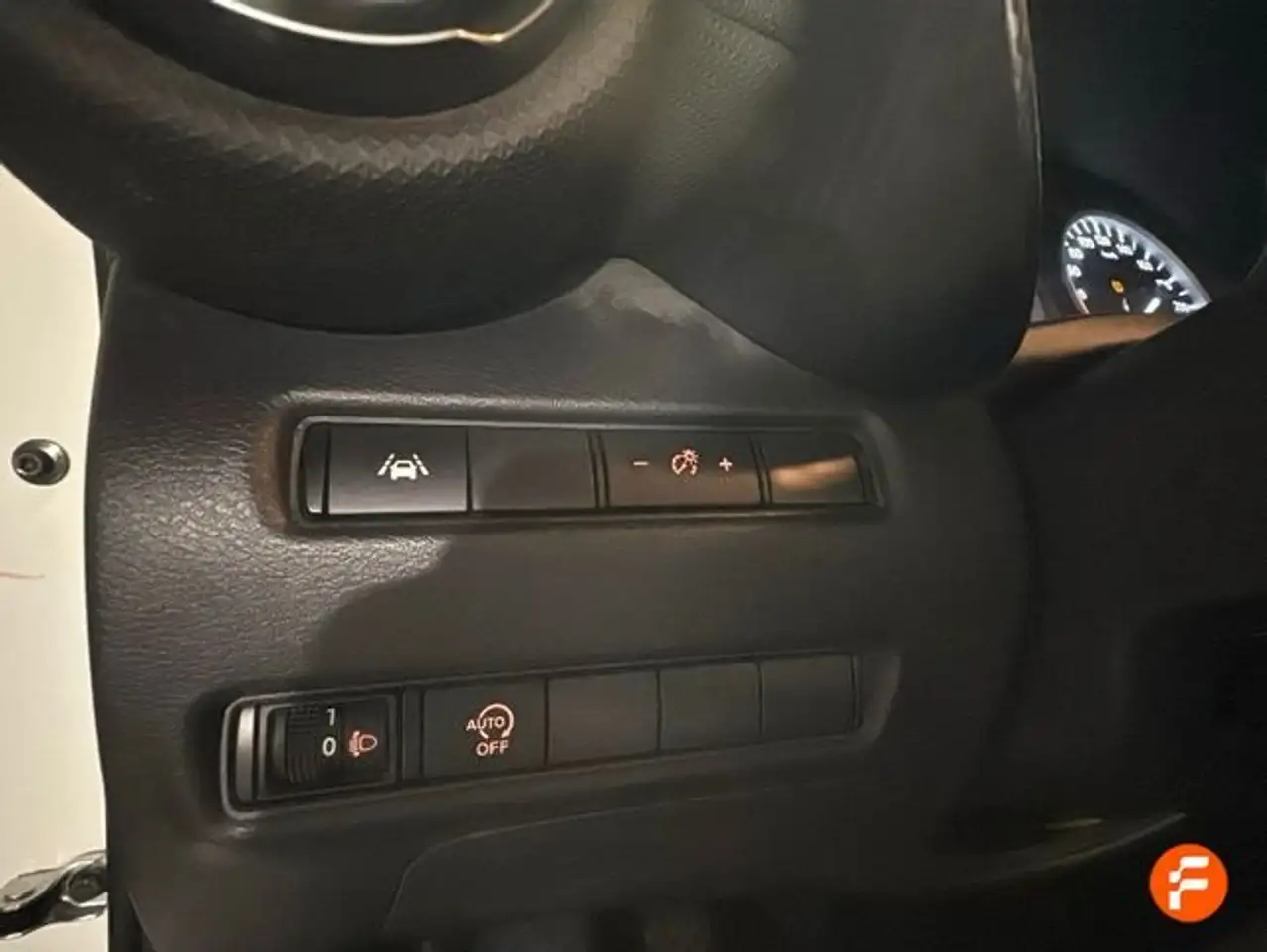 Nissan Juke DIG-T 84 kW (114 CV) 6M/T Acenta — Vehicle gallery 18